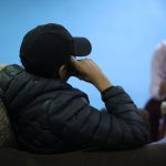 “Que alguien me ayude a encontrar a Jonny”: la súplica del hermano de un joven de 17 años que iba en el furgón en el que murieron migrantes en Texas
