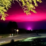 El misterioso resplandor rosado que causó inquietud en una ciudad australiana