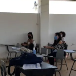 El argumento del Mineduc para no modificar disposiciones para clases presenciales en escuelas públicas ante aumento de casos de covid-19