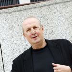 Director de orquesta austríaco muere durante una actuación en una ópera en Múnich y estos son los detalles