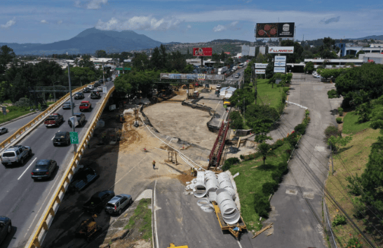 Hundimiento en Villa Nueva: Luego de lluvias retoman los trabajos en el ...