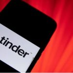 Tinder: las medidas que la compañía está tomando para proteger a las mujeres que usan la app