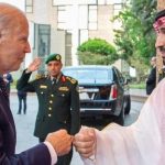 La impactante fotografía que define la visita de Biden a Arabia Saudita