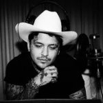 Christian Nodal: seguidora a la que el cantante prometió pagar las cirugías de su madre se disculpa por revelar esta situación