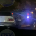 Video: Captan a dos pilotos que colisionan varias veces sus vehículos para no cederse el paso
