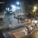 ¿Imprudencia sobre dos ruedas? Motorista pierde la vida y queda captado en video