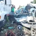 Imágenes: niño muere tras fuerte colisión entre un tráiler y un picop en Retalhuleu