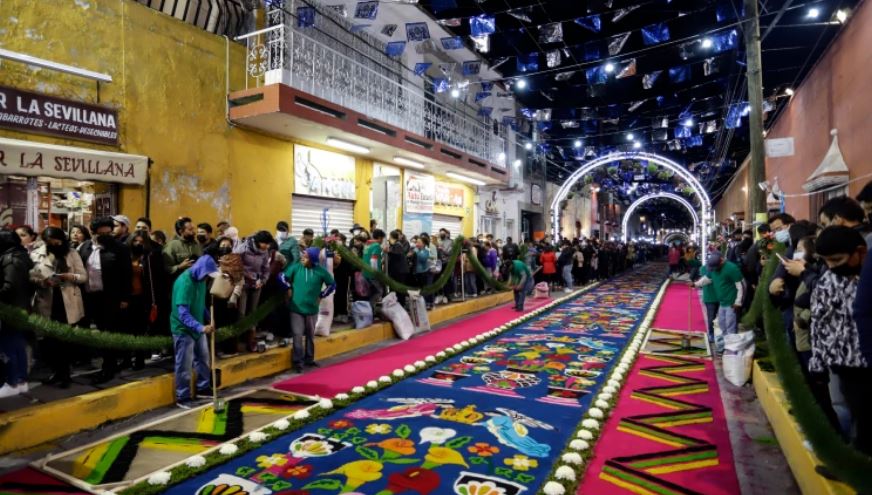 Guatemala se queda sin el récord Guinness de la alfombra más grande del mundo y este es el nuevo ganador