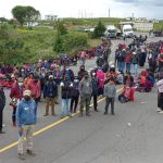 Pobladores bloquean el paso en Alaska, ruta Interamericana, para exigir cese de enfrentamientos entre Nahualá e Ixtahuacán