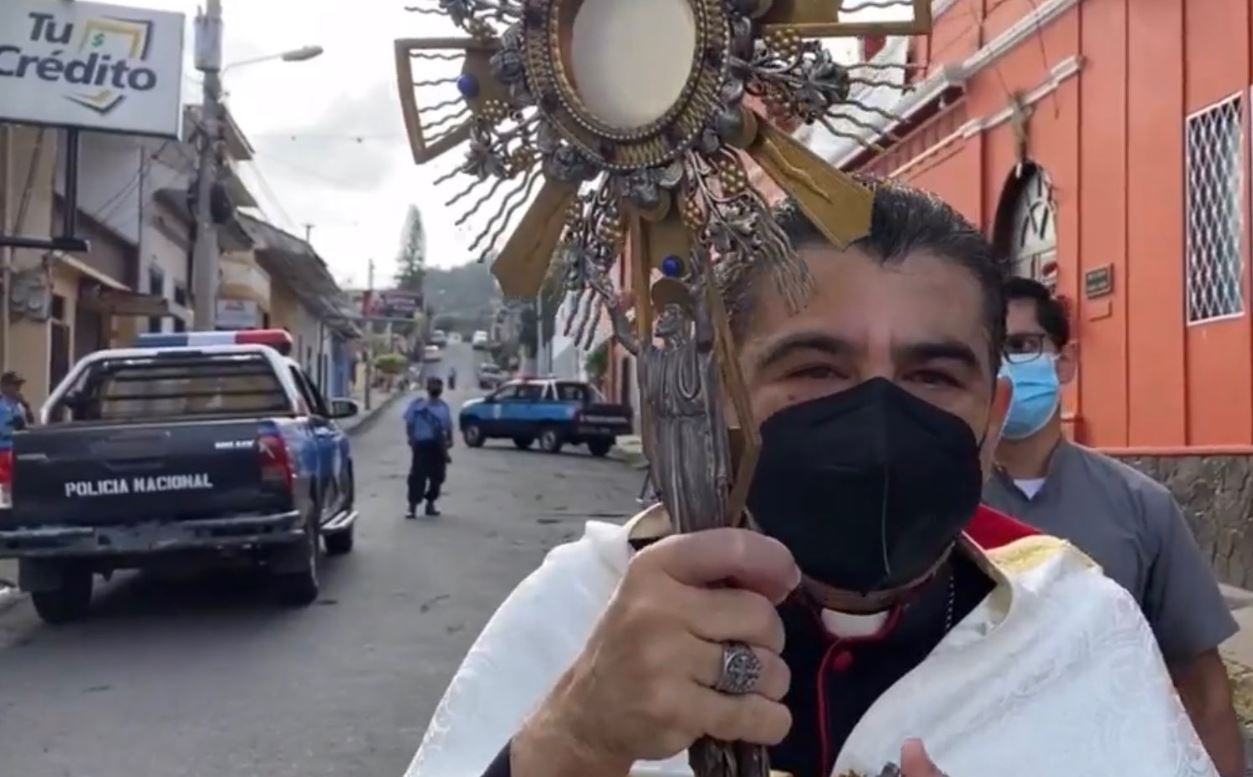 Imágenes: Obispo nicaragüense alza la voz contra asedio de Ortega a la Iglesia Católica y pide que cese hostigamiento