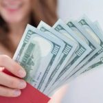 La mujer que recibió por error más de US$7 millones y compró una mansión