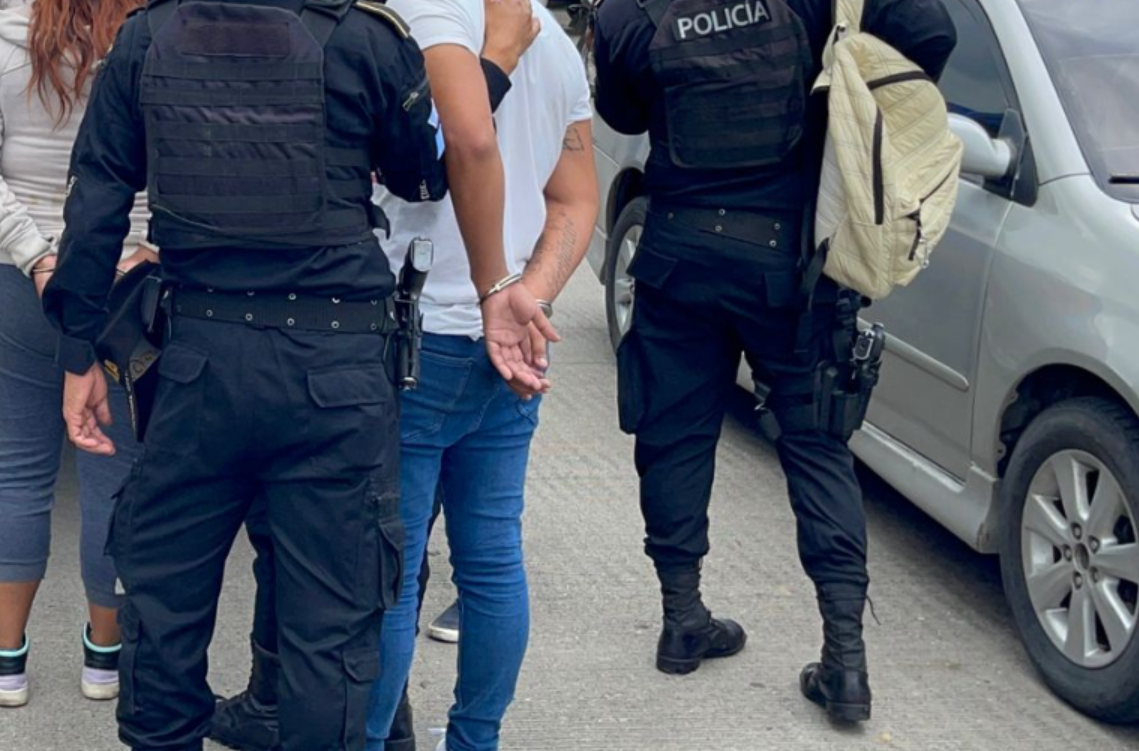 Así fueron ubicados cinco presuntos asaltantes luego de denuncia de pasajeros de bus