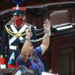 Sesión solemne en el Congreso por la Independencia de Guatemala, se realiza en medio de ausencias y una curiosa protesta de diputada