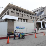 Juzgado gira orden de captura contra exfiscal de la Feci Carlos Videz, señalado de abuso de autoridad