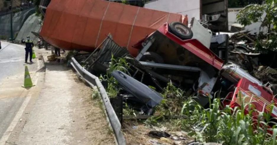 Accidente en el km 17 de la ruta Interamericana