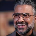 Jaime Camil explora el lado íntimo de Vicente Fernández en la bioserie “El rey”