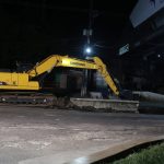 Familiares de madre e hija desaparecidas en hundimiento piden que las sigan buscando, mientras las autoridades ya usan maquinaria pesada