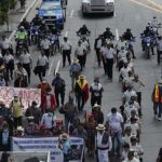 Autoridades indígenas manifiestan en la capital por el alto costo de la vida y por a corrupción que hay en el país