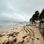 Julia mantiene fuerza como huracán mientras cruza Nicaragua hacia el Pacífico