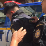 VIDEO: Sorprenden a agente de la PNC en estado de ebriedad durante su turno