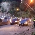 Derrumbe en el Bulevar San Cristóbal afecta al tránsito que se dirige de Mixco a la capital