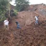 Familias dejan sus hogares por deslave, comuna de Chinautla asegura no tener fondos para trabajos de mitigación