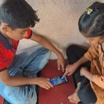La aldea en India que se desconecta de internet todos los días para que la gente hable