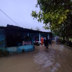 Acercamiento de la tormenta tropical Julia deja inundaciones, derrumbes y evacuaciones