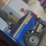 Video muestra presunta extorsión de agente de la PNC a migrantes en Izabal