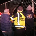Motorista intenta lanzarse del puente El Incienso y socorristas y vecinos logran evitarlo