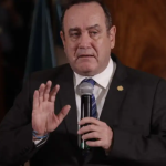Presidencia confirma que presidente Giammattei estuvo hospitalizado por problemas gástricos