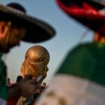 Grupos de aficionados protagonizan video donde se pelean en medio de las calles de Qatar mientras se disputa el Mundial