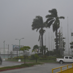 Los videos que muestran el paso del huracán Lisa por Belice
