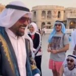El video que muestra a mexicanos disfrazados de qatarís y cómo asustan a algunos aficionados de Argentina con las restricciones del Mundial