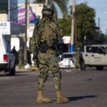 Localizan muertos a tres turistas estadounidenses en casa rentada en Airbnb en México