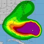 Tormenta Nicole: emiten alerta por peligrosa marejada ciclónica que afectará la costa este de Florida