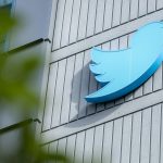 Elon Musk cierra las oficinas de Twitter mientras comunica los despidos masivos