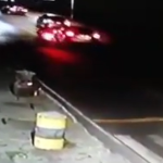 Queda grabado cuando dos motocicletas chocan en Villa Nueva en medio del tránsito
