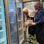 “Hay personas que están comiendo alimentos para mascotas y calentando su comida con velas”: el impacto de la inflación en Reino Unido