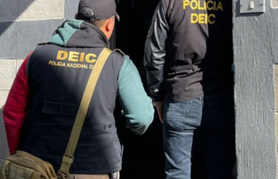 Así fueron los cateos para capturar a un sexagenario y a otro sujeto por tener pornografía infantil