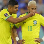 El video donde Casemiro le pone algo a Neymar en la nariz antes del partido entre Brasil y Corea del sur