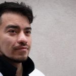 “Dicen que perdieron todo por lo que valía la pena vivir”: el psicólogo mexicano que ayuda a babushkas atrapadas por la guerra en Ucrania
