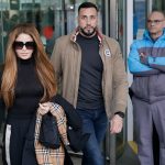 Shakira niega una relación sentimental con su instructor de surf y pide que paren las especulaciones por respeto a sus hijos