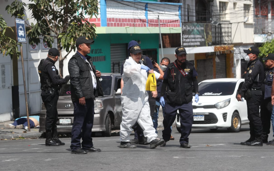 TRIPLE CRIMEN EN LA ZONA 19