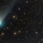 El cometa verde que pasa cerca de la Tierra cada 50.000 años (y cuándo se verá en América Latina)