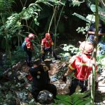 Localizan dos cadáveres enterrados en el fondo de un barranco de la zona 21