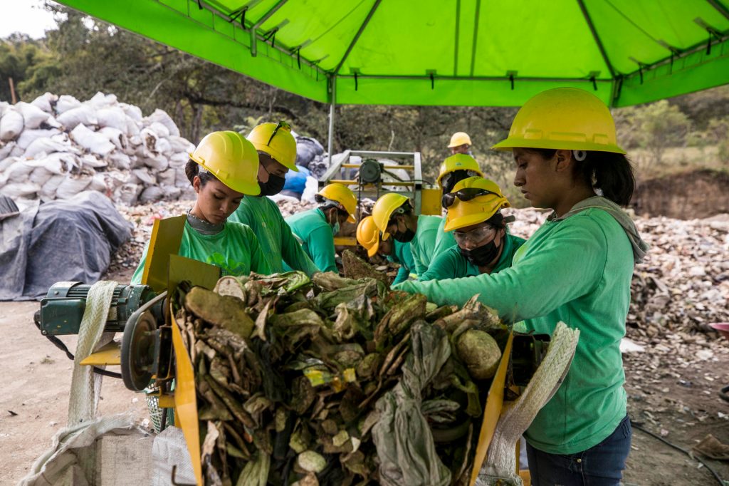 Proyecto social recuperó 300 toneladas de residuos en río de Guatemala