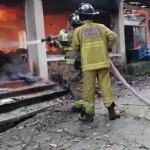 Videos: así fueron consumidas por las llamas dos viviendas en la zona 18 de la capital
