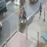 Video: el instante en que motorista arrolla a peatón que atravesaba la calle en Villa Nueva