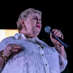 Qué dijo el mánager de Paquita la del Barrio sobre el estado de salud de la cantante tras cancelar un concierto por dolores en la ciática